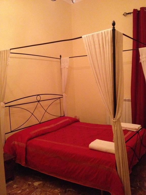 Le Charme House 2 Bed and Breakfast Rom Værelse billede